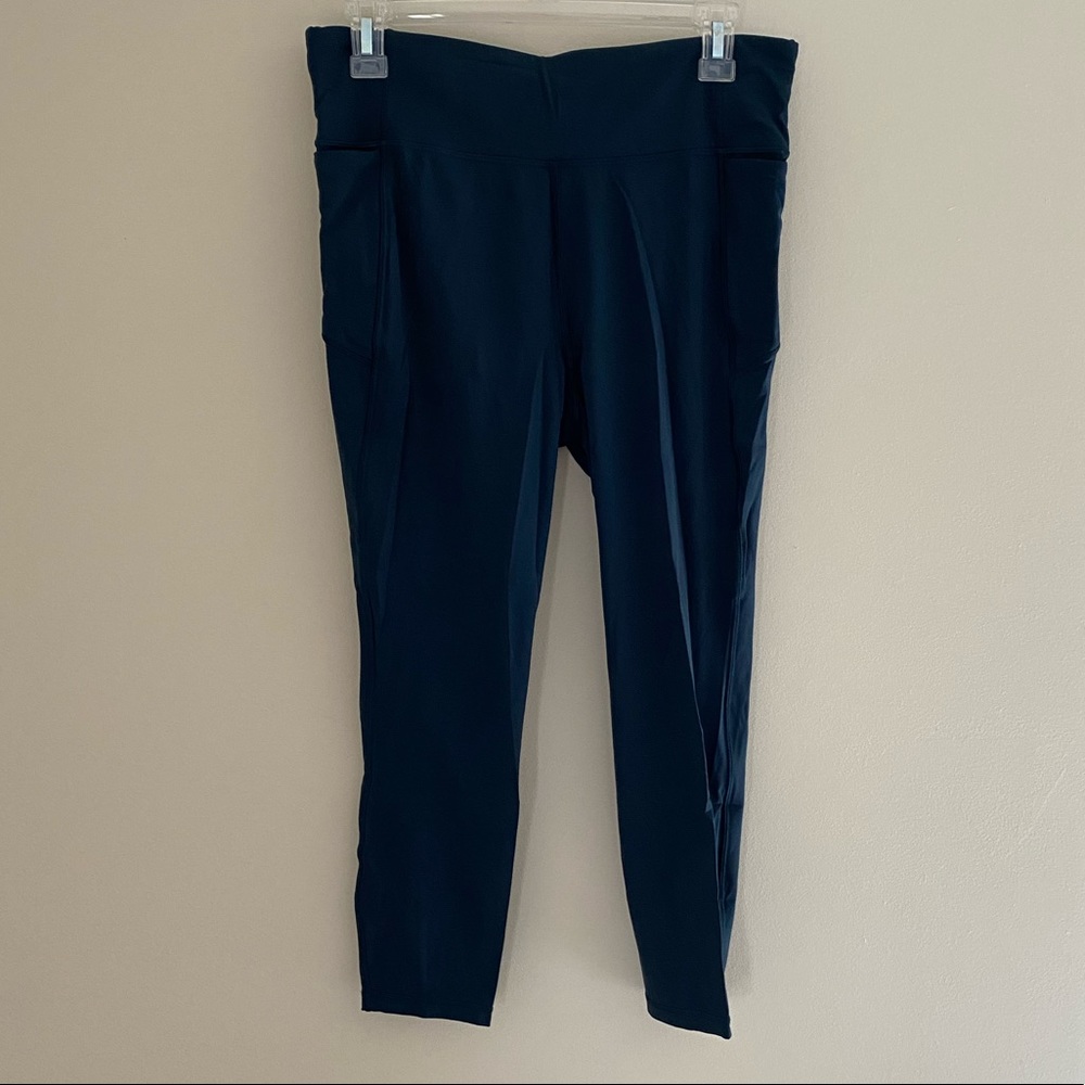Lululemon high waisted 7/8 pocket leggings